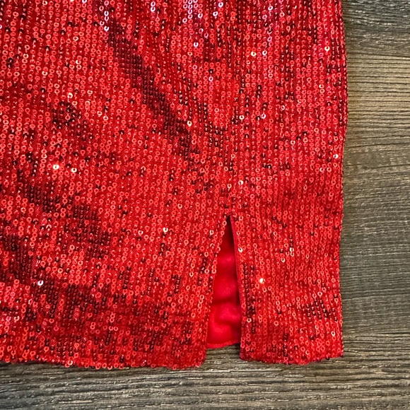 Hello Molly One Shoulder Red Shoulder Dress - Picture 3 of 4